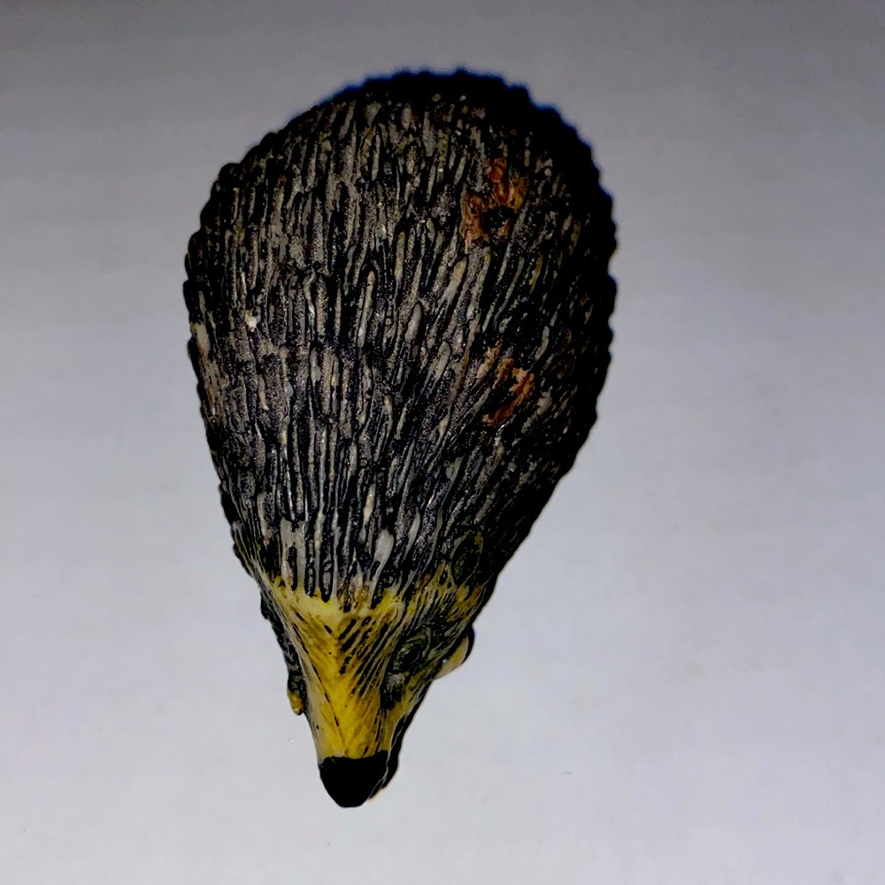 Vintage Hand Carved miniature Resin Hedgehog Figure Size 3” L